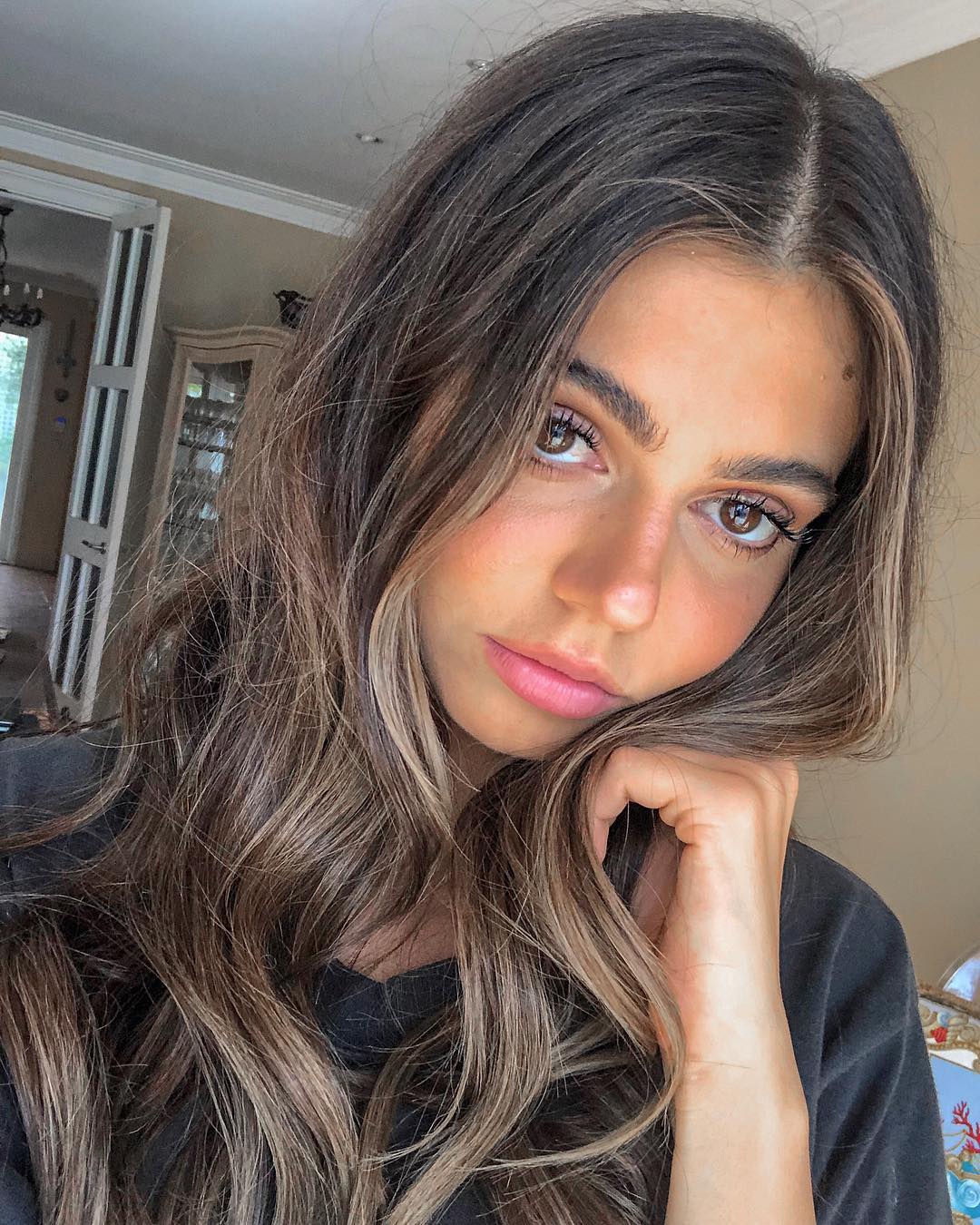 Makeup Tricks To Hide Tired Eyes